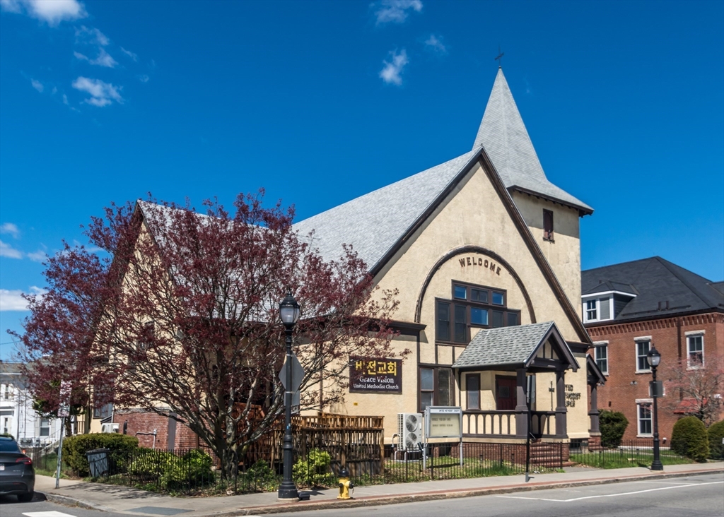 541-545 Moody St, Waltham, Massachusetts 02453