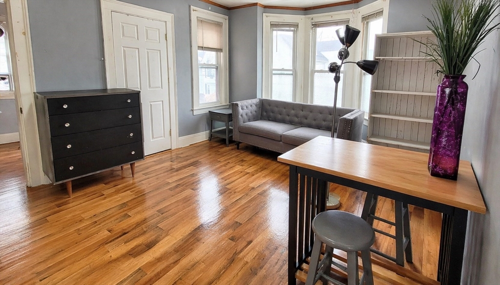 12 5th Avenue, Haverhill, Massachusetts 01830