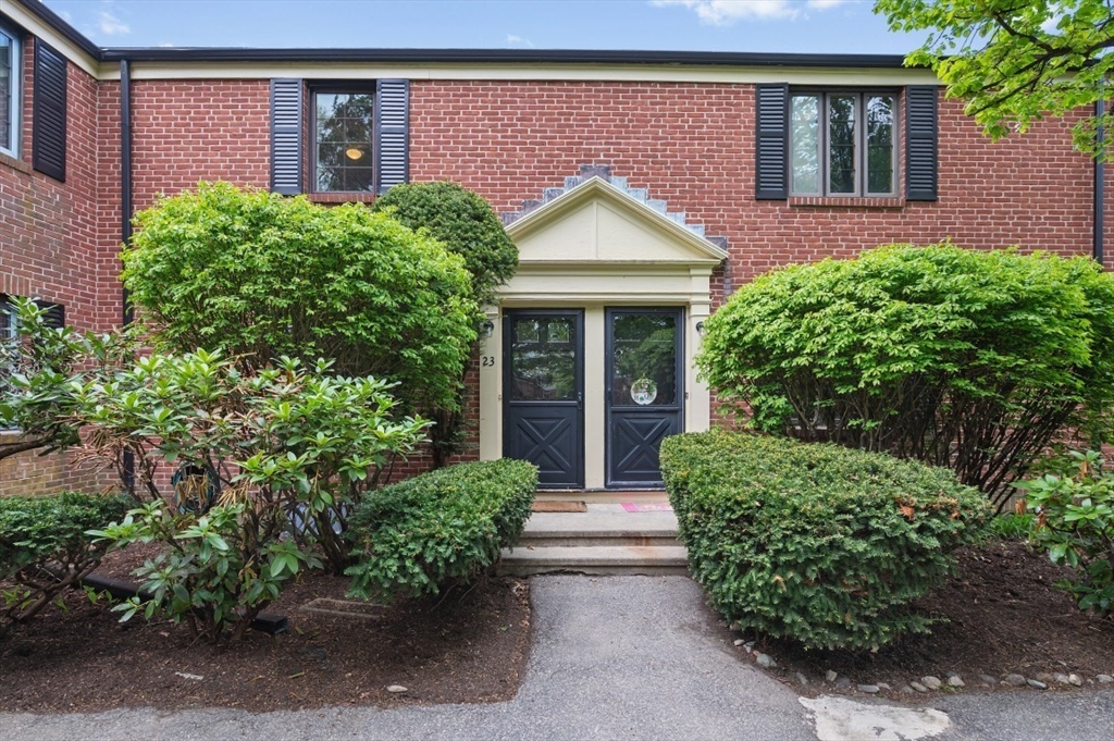 23 Pierce Rd, Watertown, Massachusetts 02472