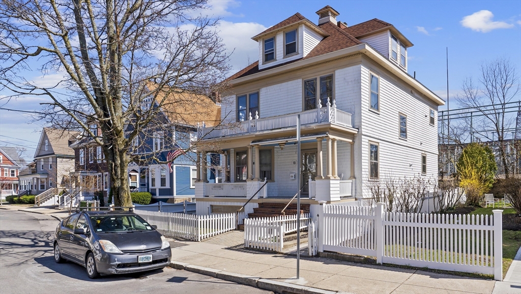 10 Alcott St, Boston, Massachusetts 02134