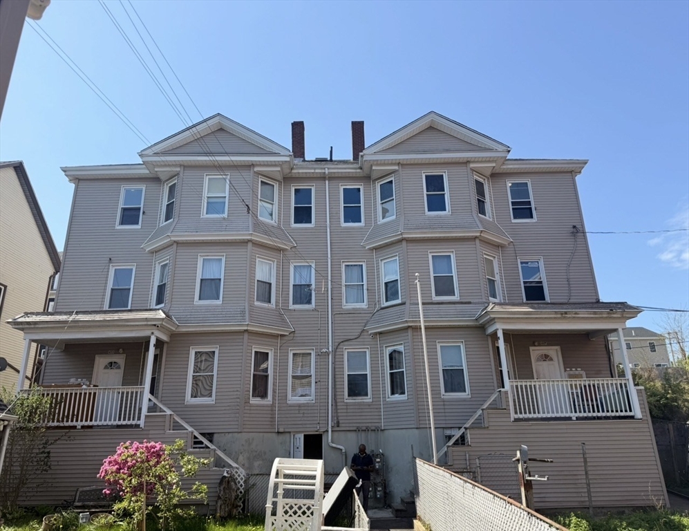 423 Division St, Fall River, Massachusetts 02721
