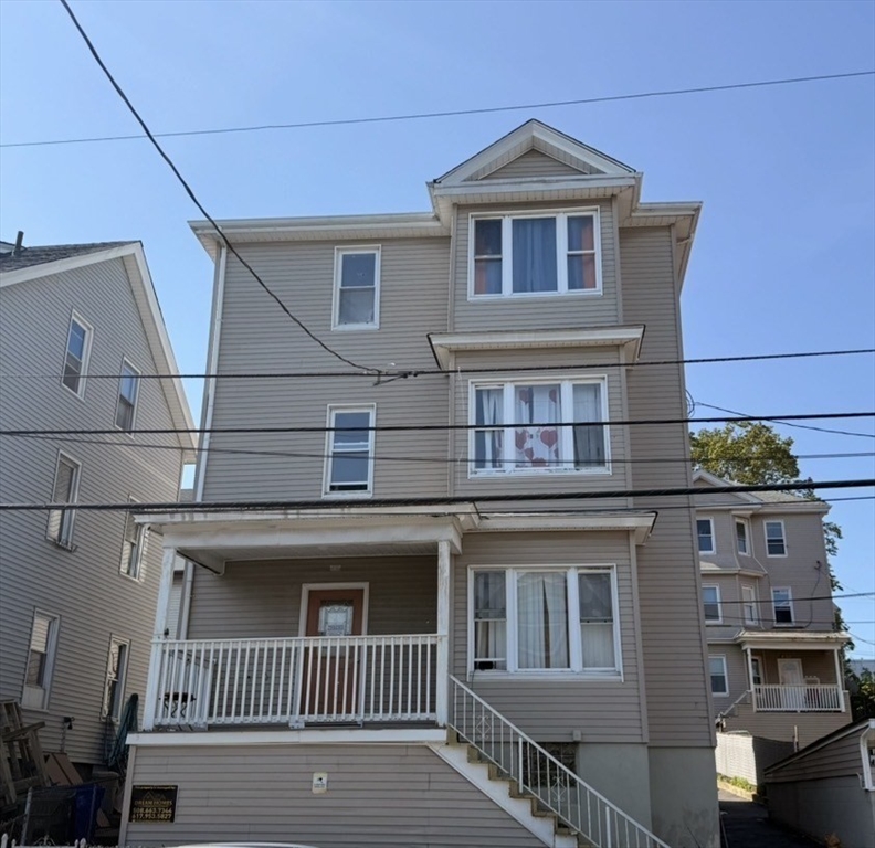 425 Division St, Fall River, Massachusetts 02721