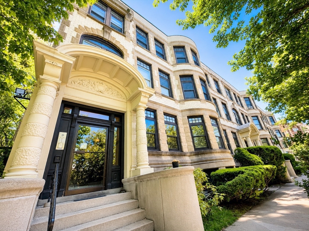 35 Westbourne Ter, Brookline, Massachusetts 02446
