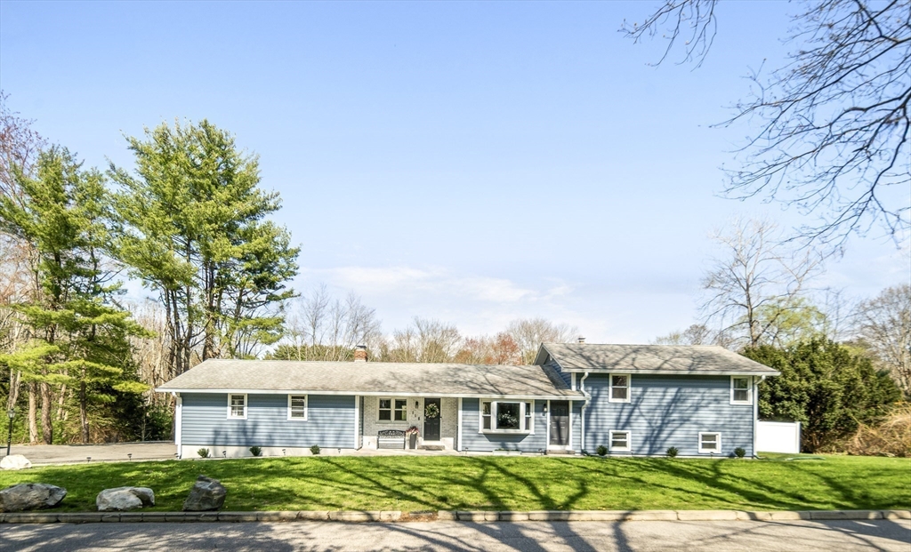 118 North St, Grafton, Massachusetts 01519