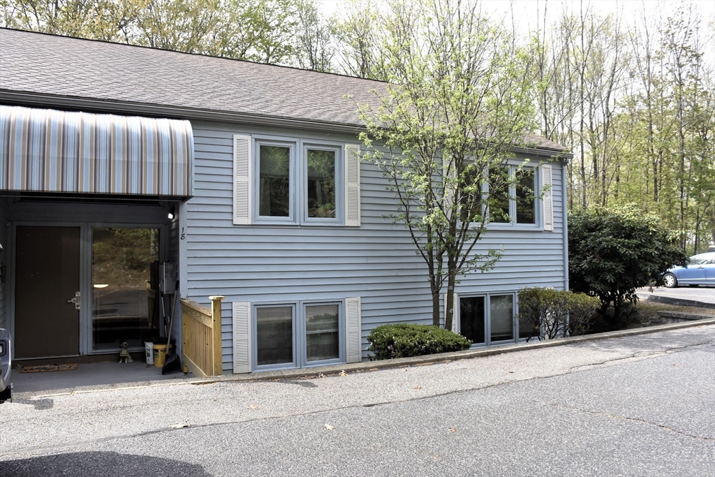 18 Maria Ave, Southbridge, Massachusetts 01550