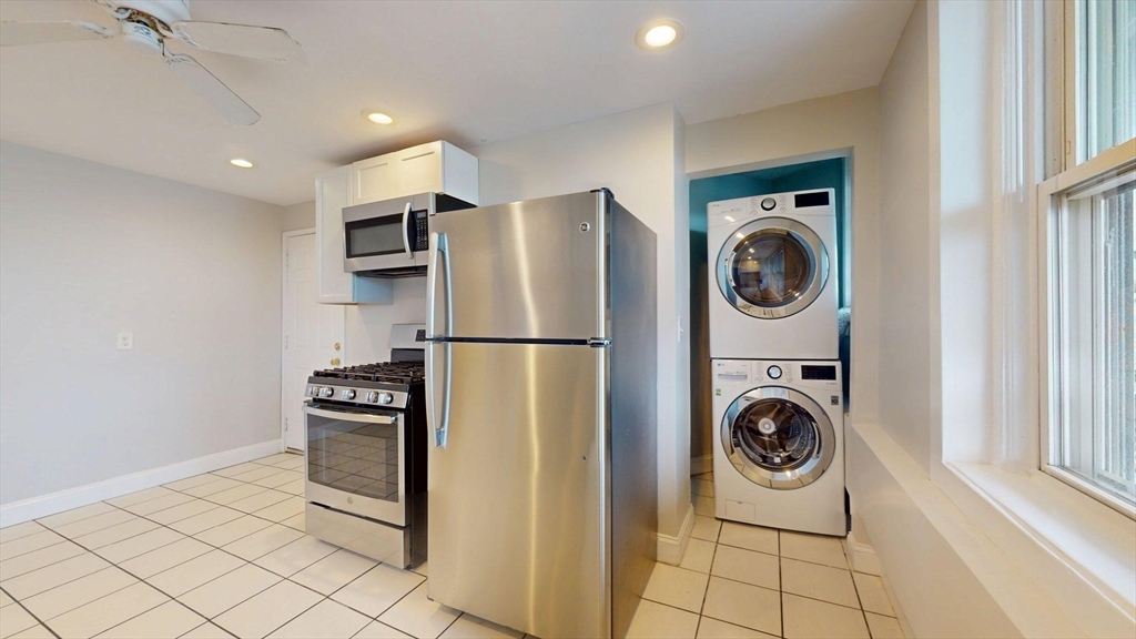 972-974 Saratoga Street, Boston, Massachusetts 02128