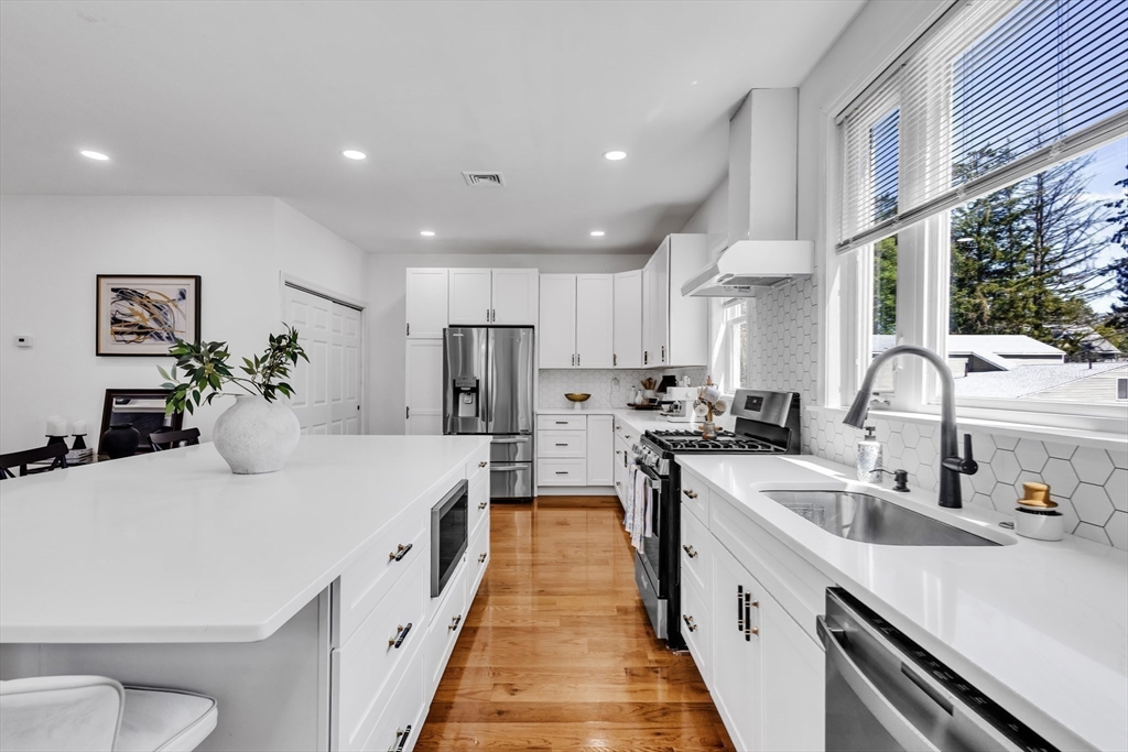 86 Chandler St, Marlborough, Massachusetts 01752