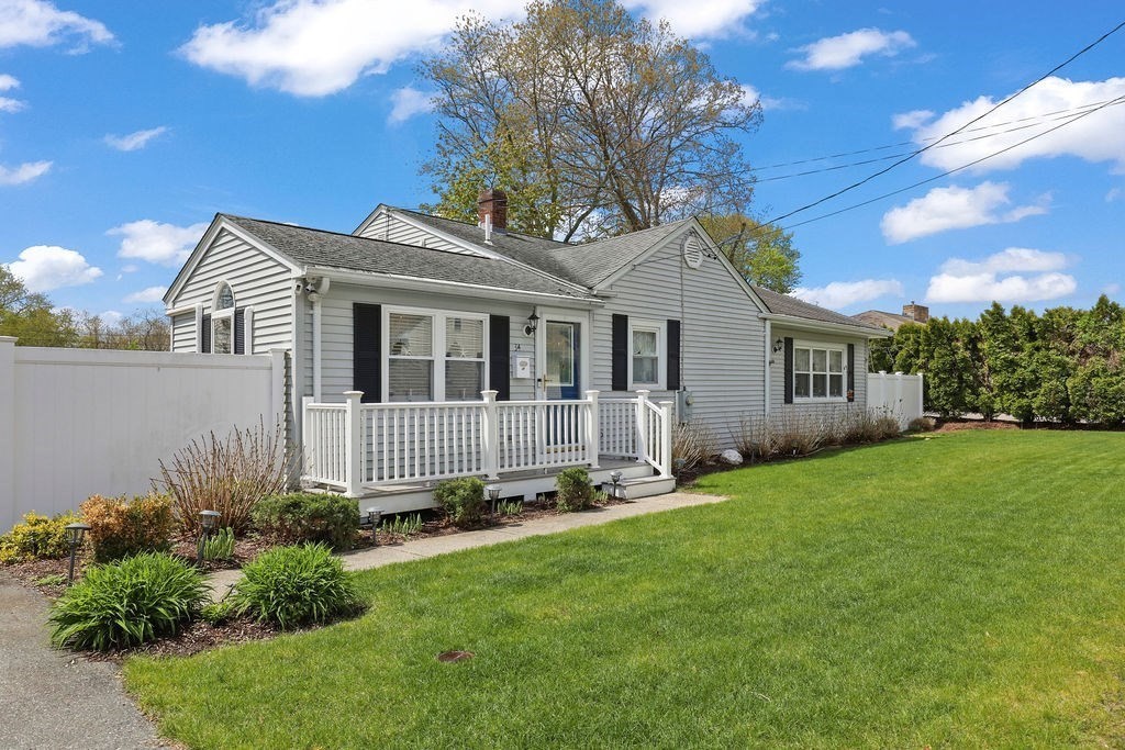 34 Harbeck St, Acushnet, Massachusetts 02743