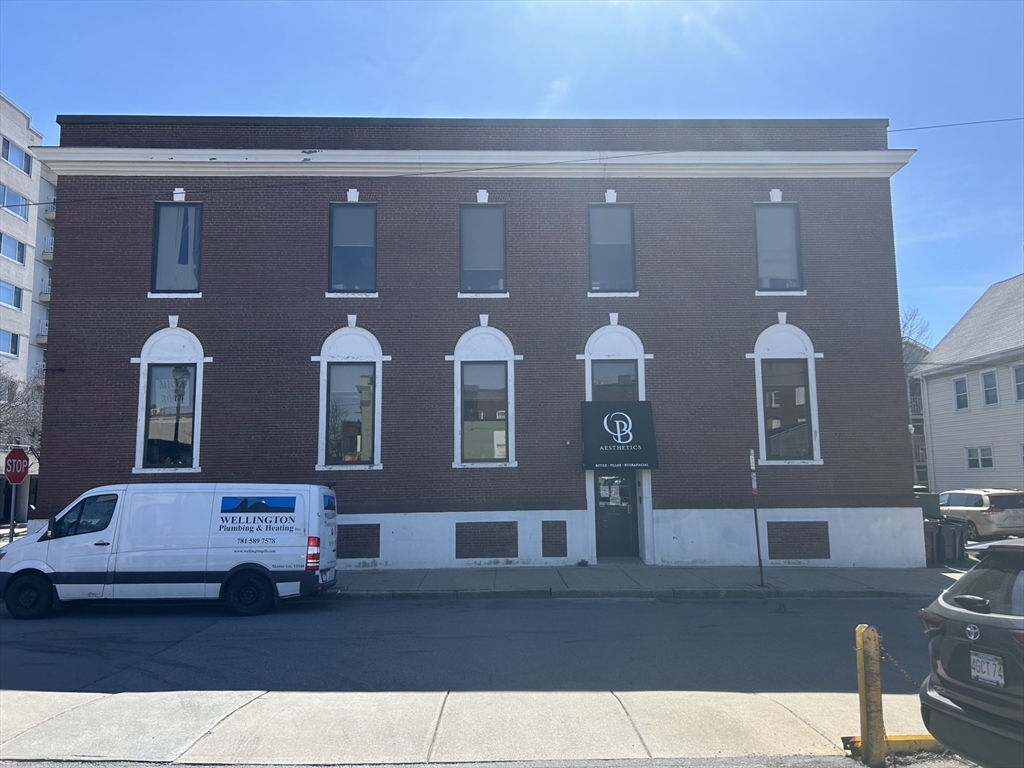 6 Victoria, Everett, Massachusetts 02149