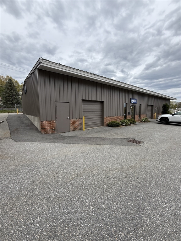317 Brooks St, Worcester, Massachusetts 01606