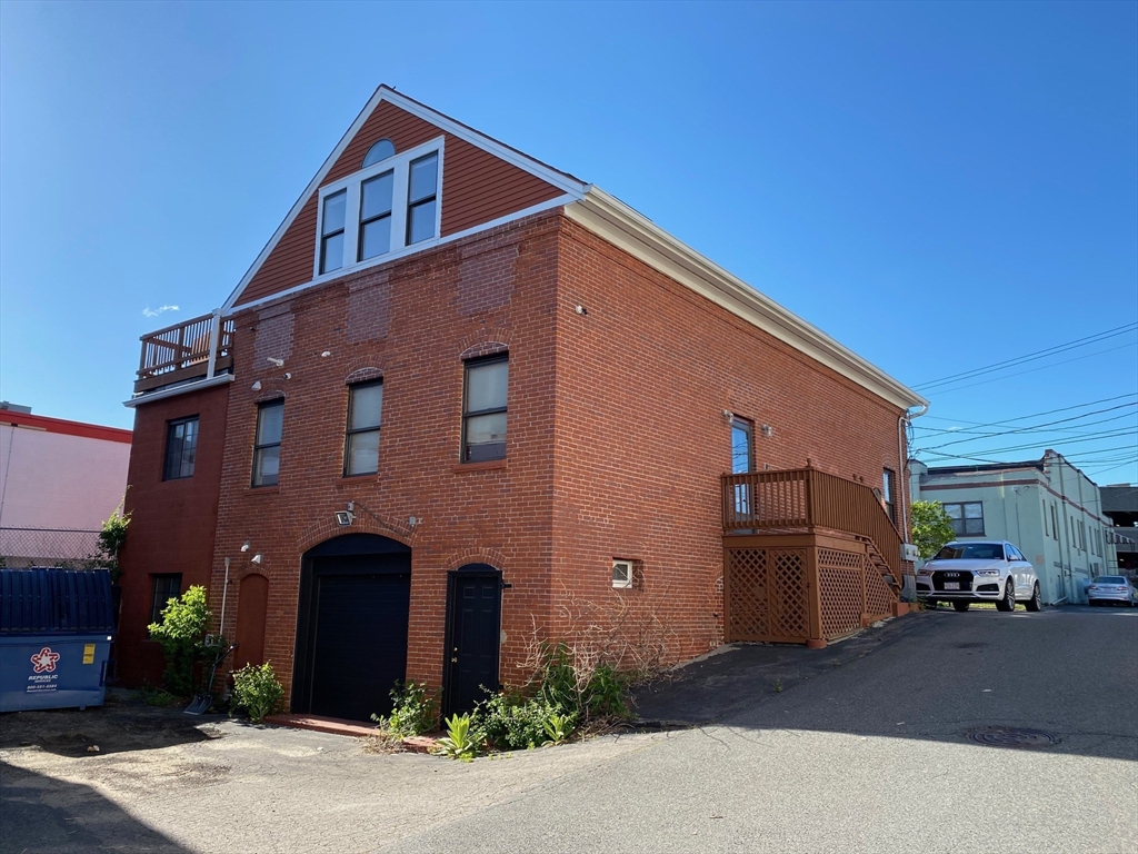 56 Park St, Framingham, Massachusetts 01702