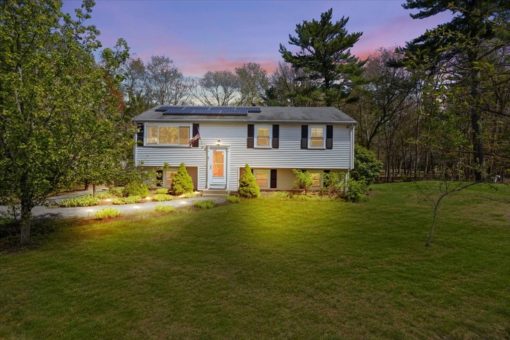 67 Fosdick Rd, Carver, Massachusetts 02330