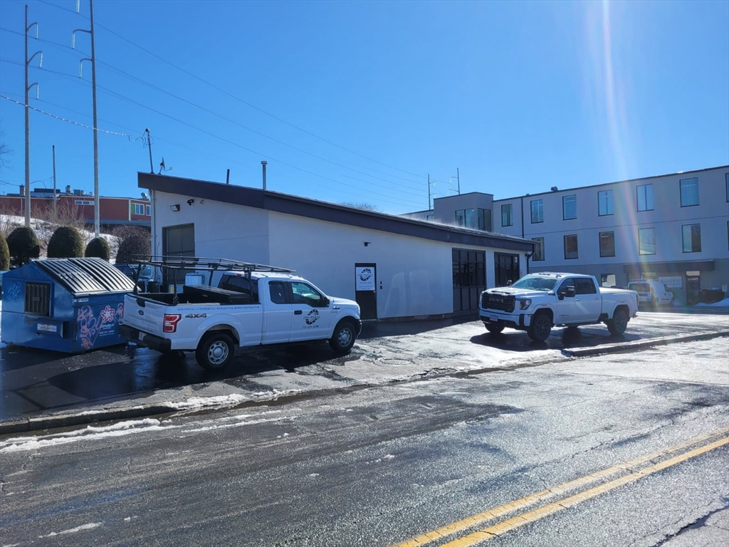 146 W Boylston Dr, Worcester, Massachusetts 01606