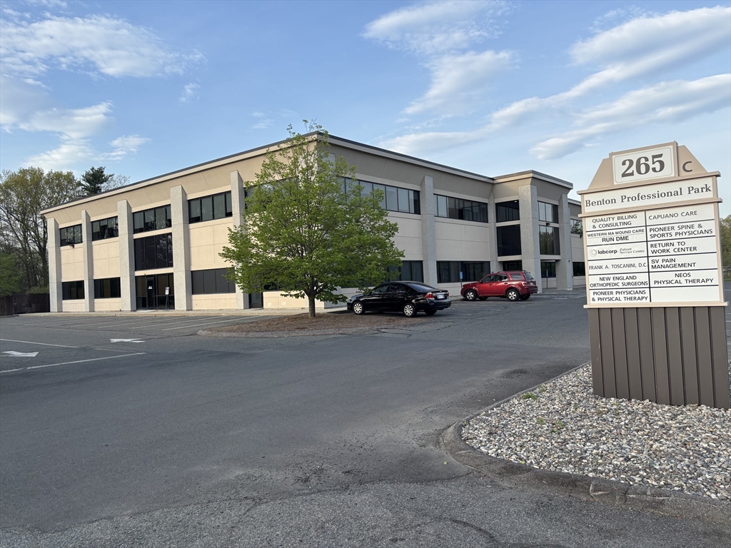 265 Benton Dr, East Longmeadow, Massachusetts 01028