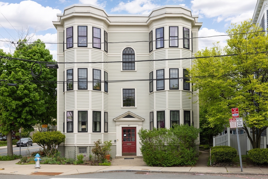 47 Vassal Lane, Cambridge, Massachusetts 02138