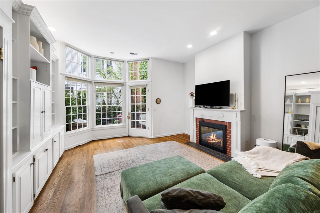 40 Joy St, Boston, Massachusetts 02114