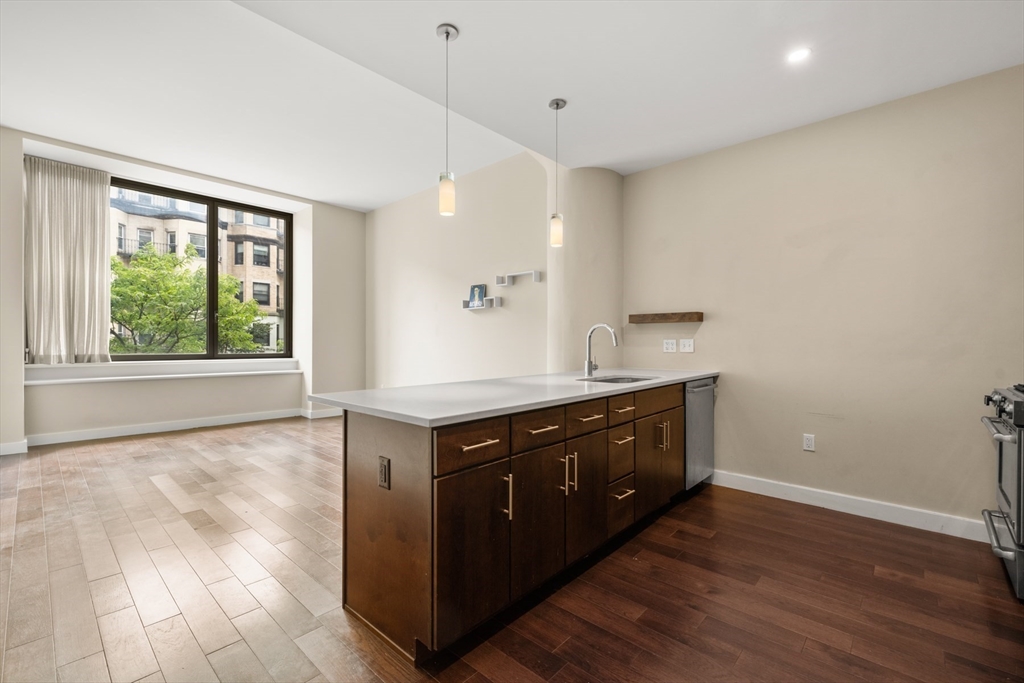 43 Westland Avenue, Boston, Massachusetts 02115