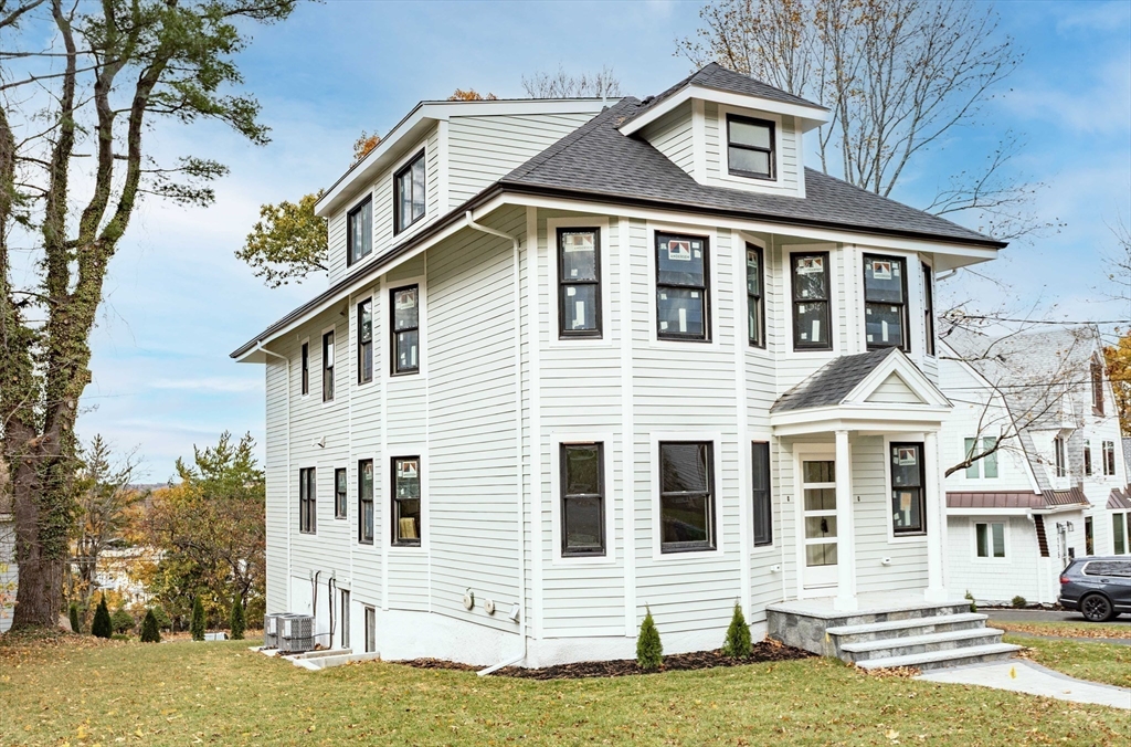 125 Mt Vernon Street, Newton, Massachusetts 02465