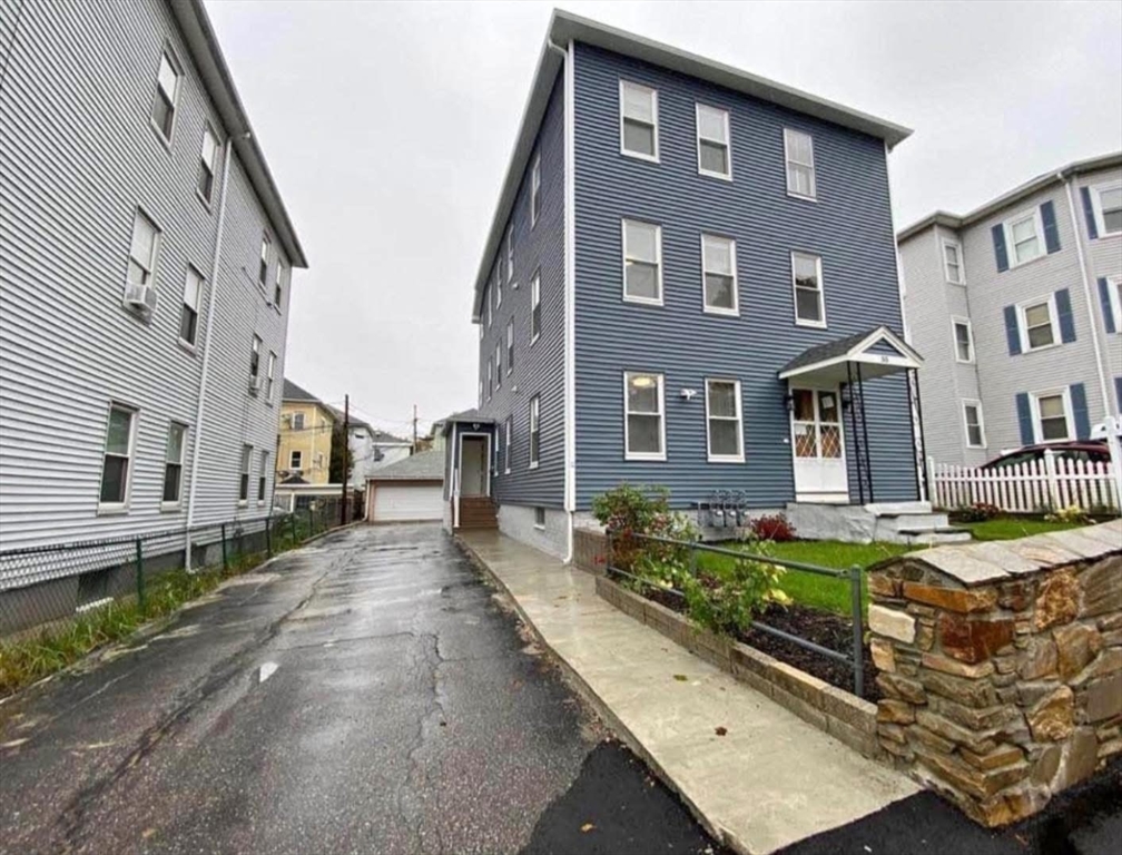 55 Seymour St, Worcester, Massachusetts 01610