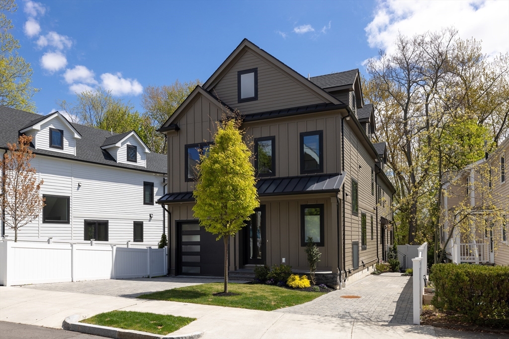356 Linwood Ave, Newton, Massachusetts 02460