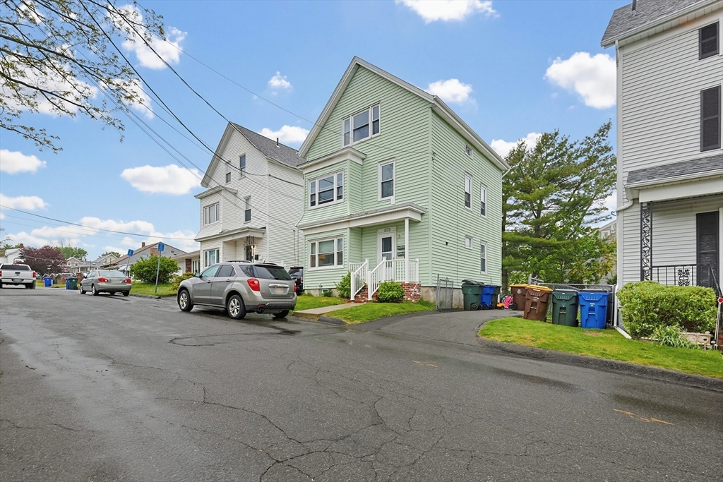 105 Andrews, Fall River, Massachusetts 02725