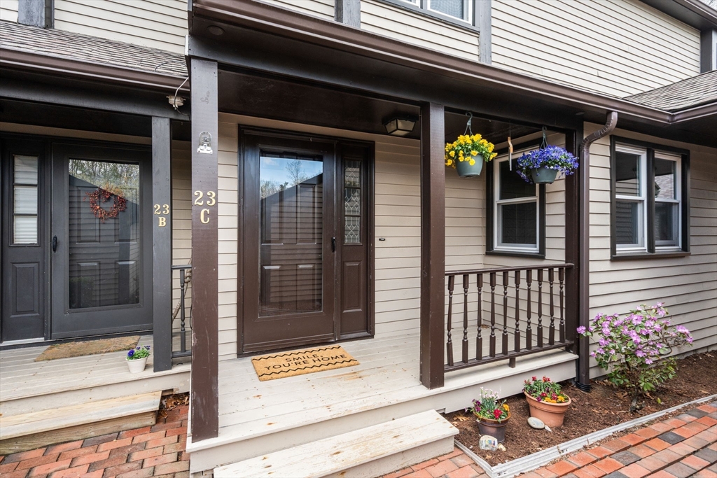 23 Highfield Rd, Charlton, Massachusetts 01507