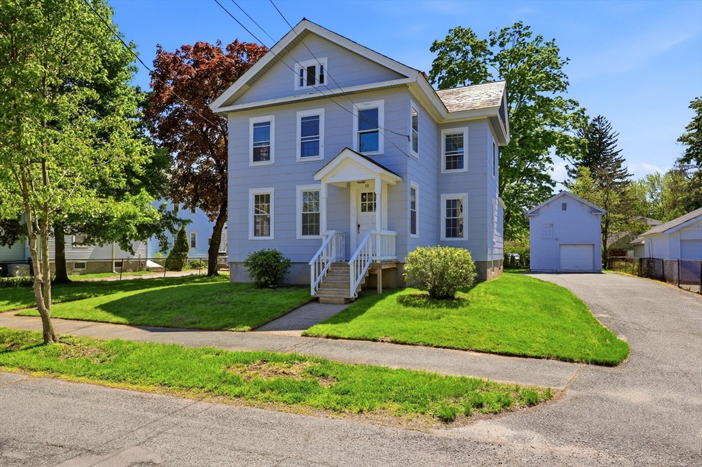 10 W School St, Westfield, Massachusetts 01085