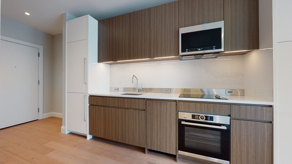 100 Shawmut Ave, Boston, Massachusetts 02118