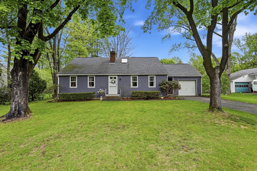 87 Harlow Dr, Amherst, Massachusetts 01002