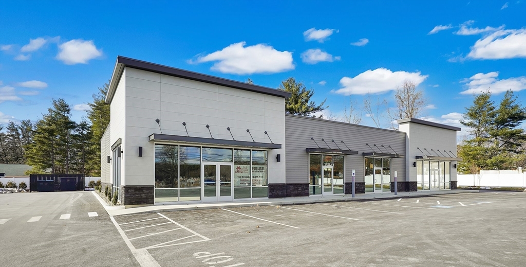 212 Southampton Road, Westfield, Massachusetts 01085