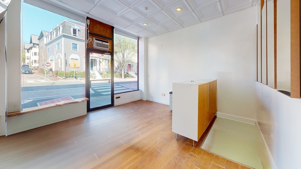 844 Massachusetts Ave, Cambridge, Massachusetts 02138
