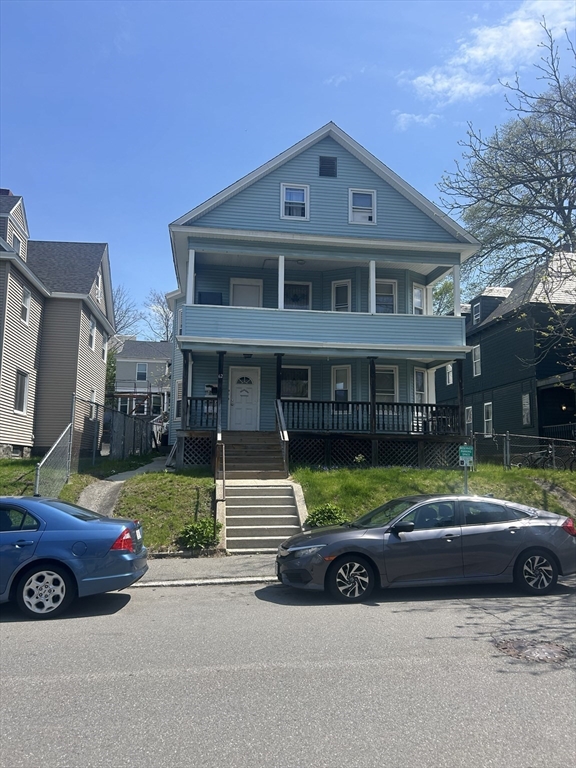 62 Huntington St, Lowell, Massachusetts 01852