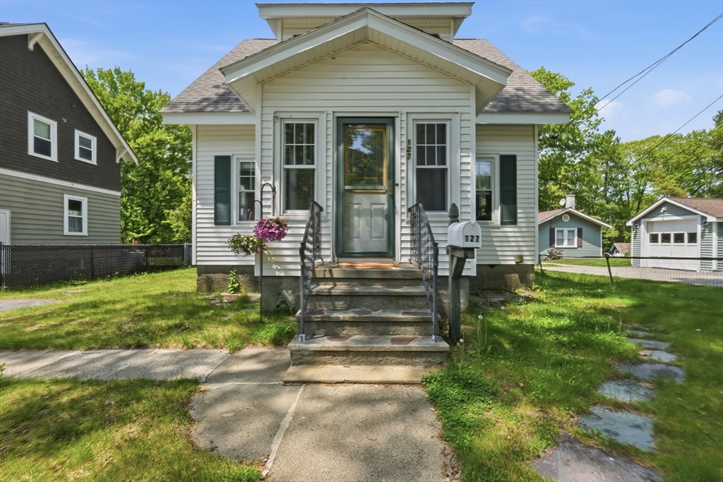 127 Glendale St, Worcester, Massachusetts 01602