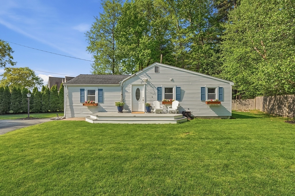 12 Pleasant Cir, Canton, Massachusetts 02021