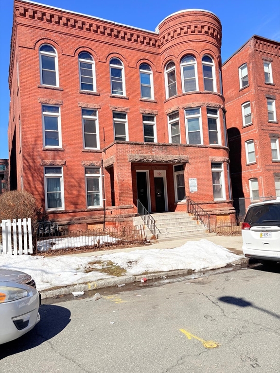 179-183 Walnut Street, Holyoke, Massachusetts 01040