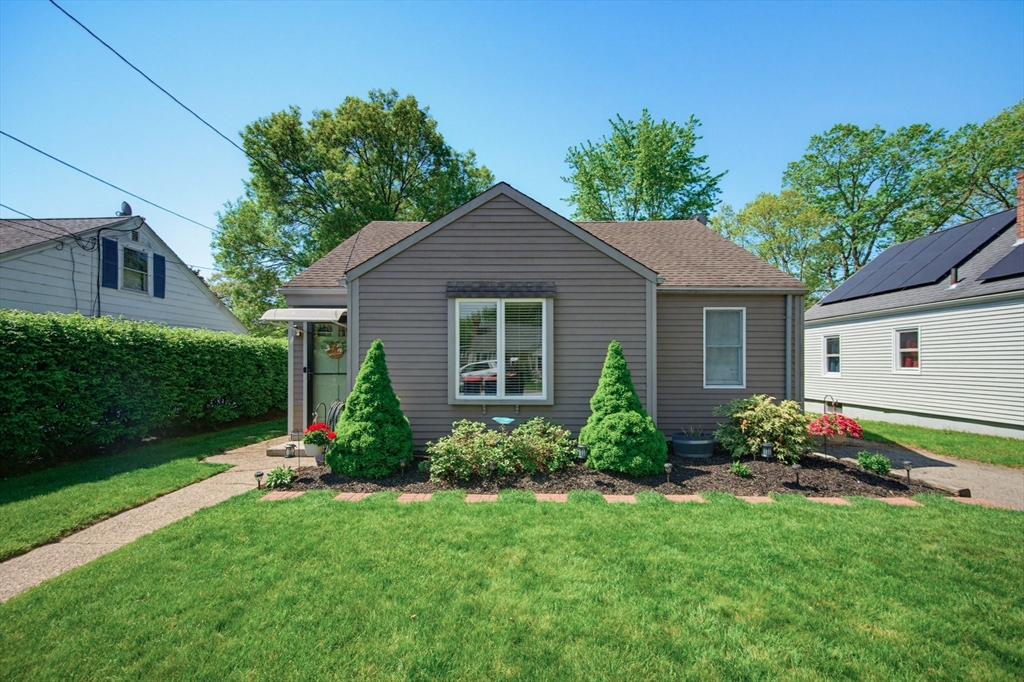 22 Hillcrest Ave, Seekonk, Massachusetts 02771