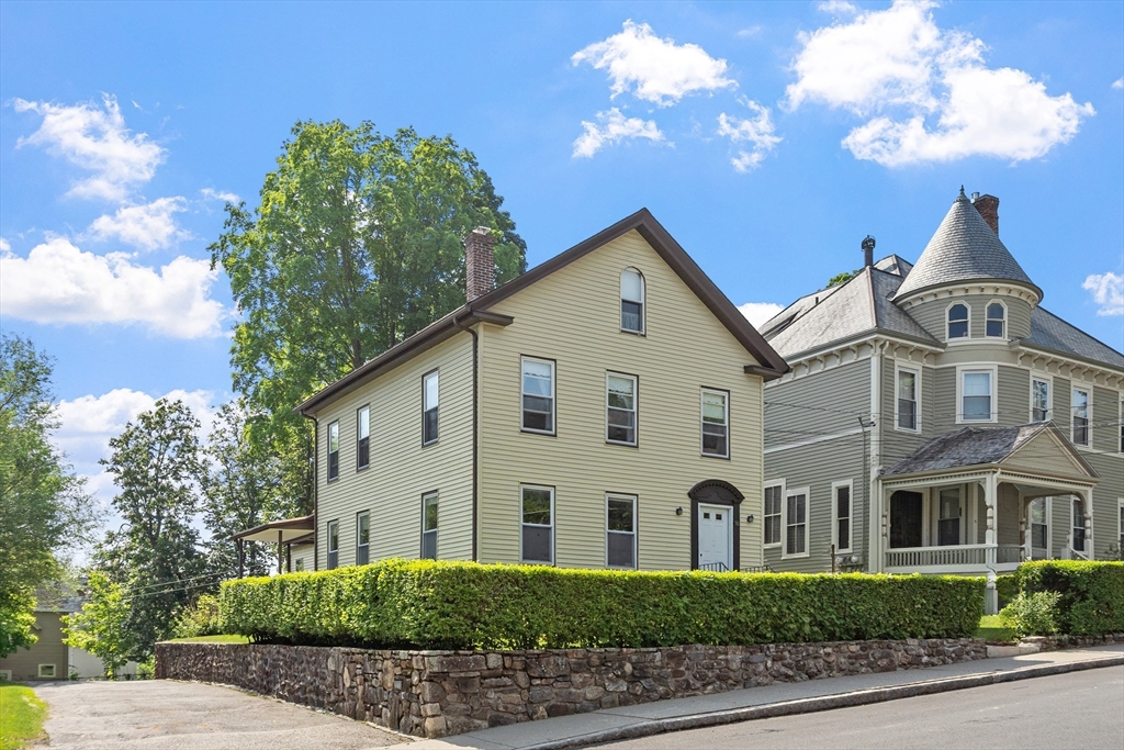 93 Chapin St, Southbridge, Massachusetts 01550