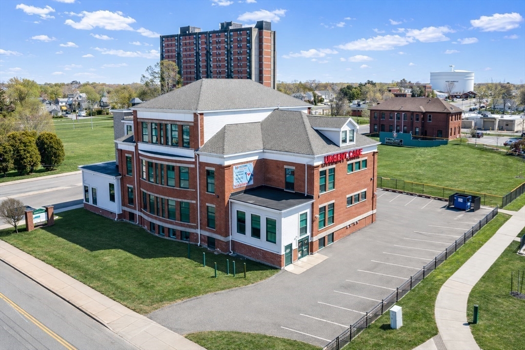 1151 Robeson St, Fall River, Massachusetts 02720