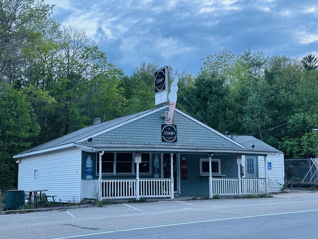 529 E County, Rutland, Massachusetts 01543