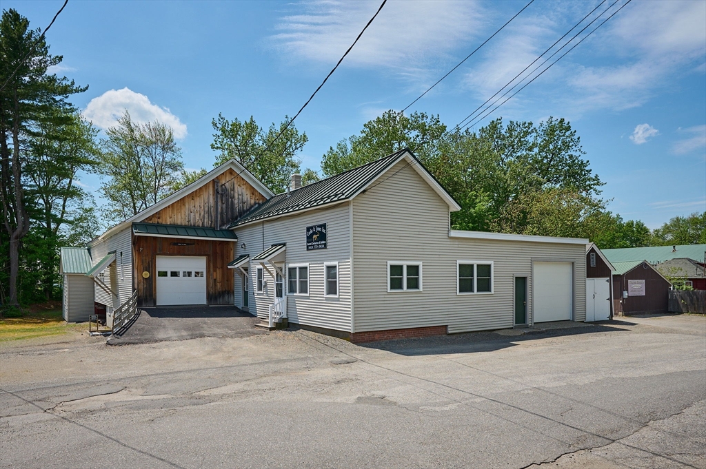 356 High St, Greenfield, Massachusetts 01301