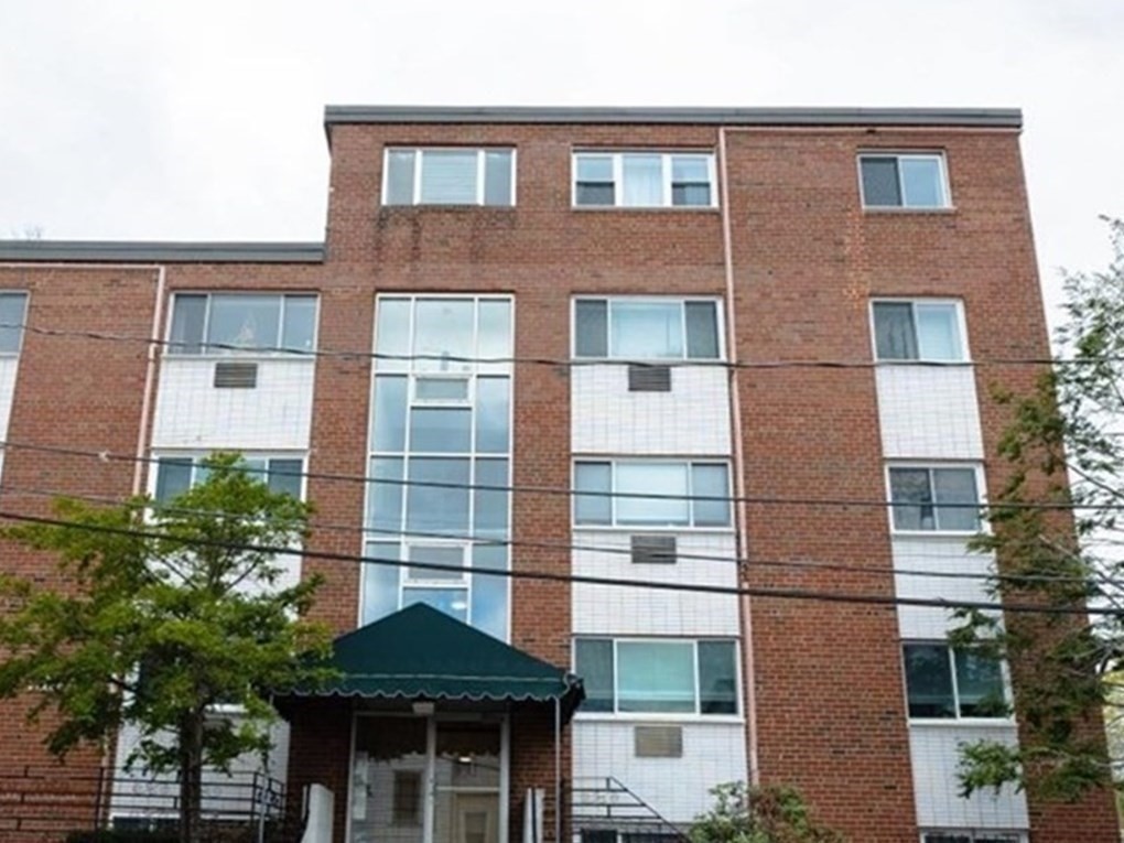 2 Larose Place, Boston, Massachusetts 02135