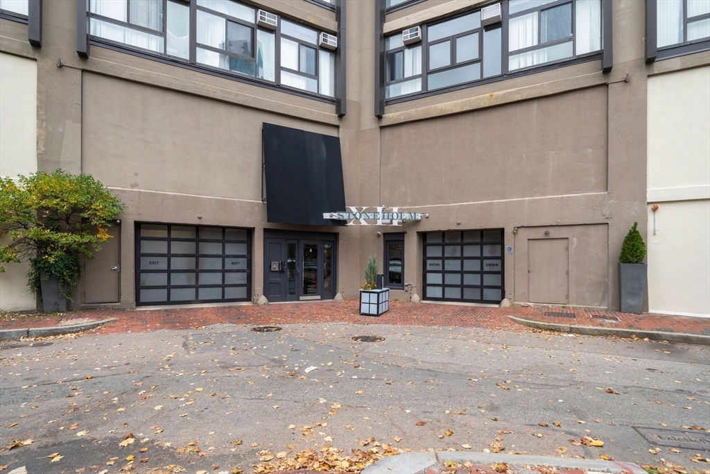 12 Stoneholm, Boston, Massachusetts 02115