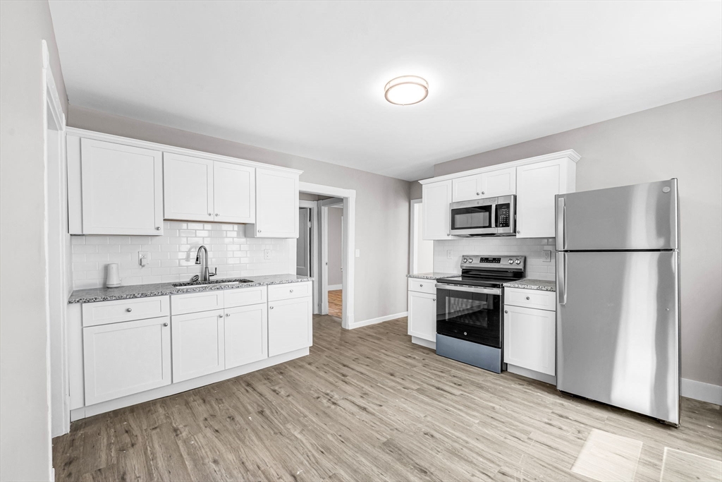 12-14 Carver St, Springfield, Massachusetts 01108