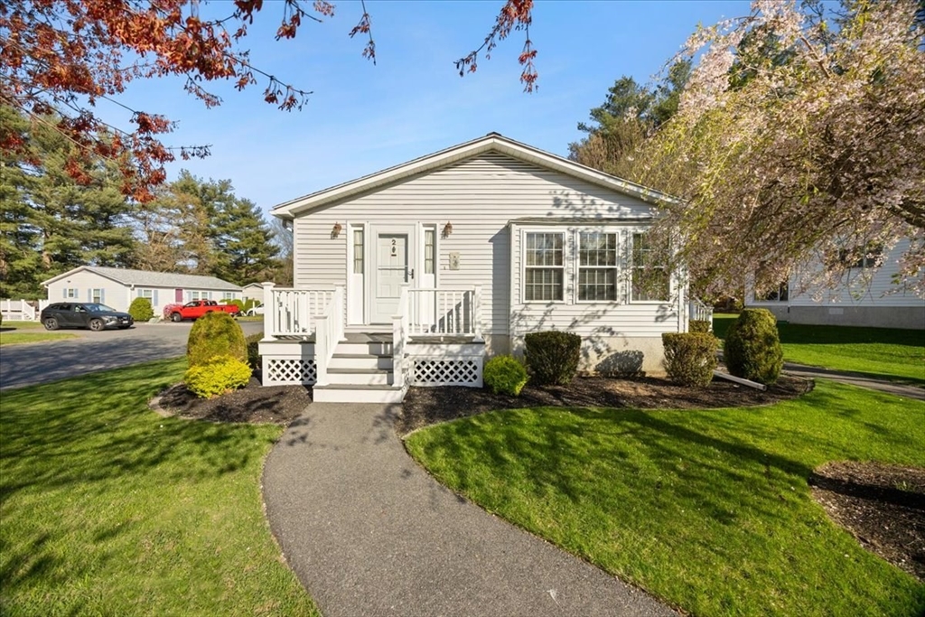 2 Ridgewood Circle, Bridgewater, Massachusetts 02324