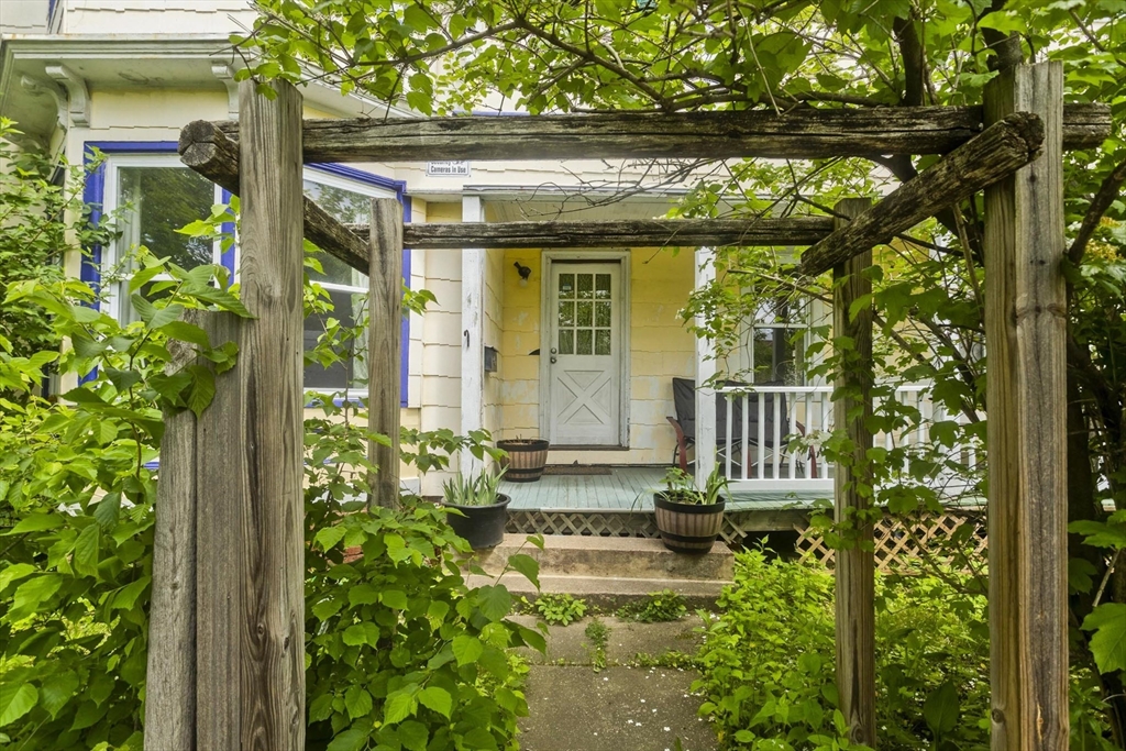 146 Beech St., Holyoke, Massachusetts 01040