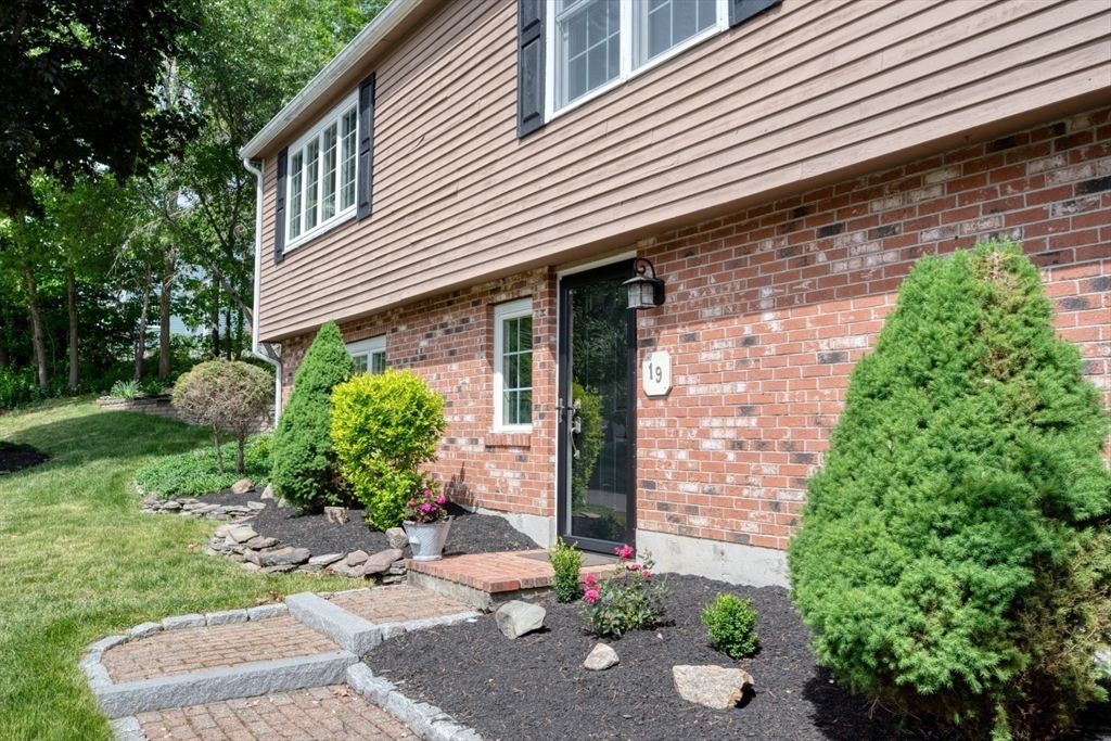 19 Essex Heights Drive, Weymouth, Massachusetts 02188