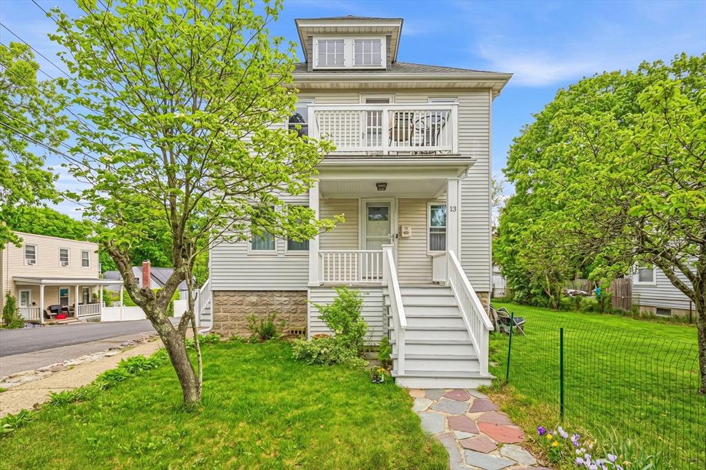 13 Wordsworth St, Randolph, Massachusetts 02368