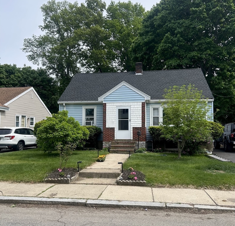 11 Hartlawn Rd, Boston, Massachusetts 02132