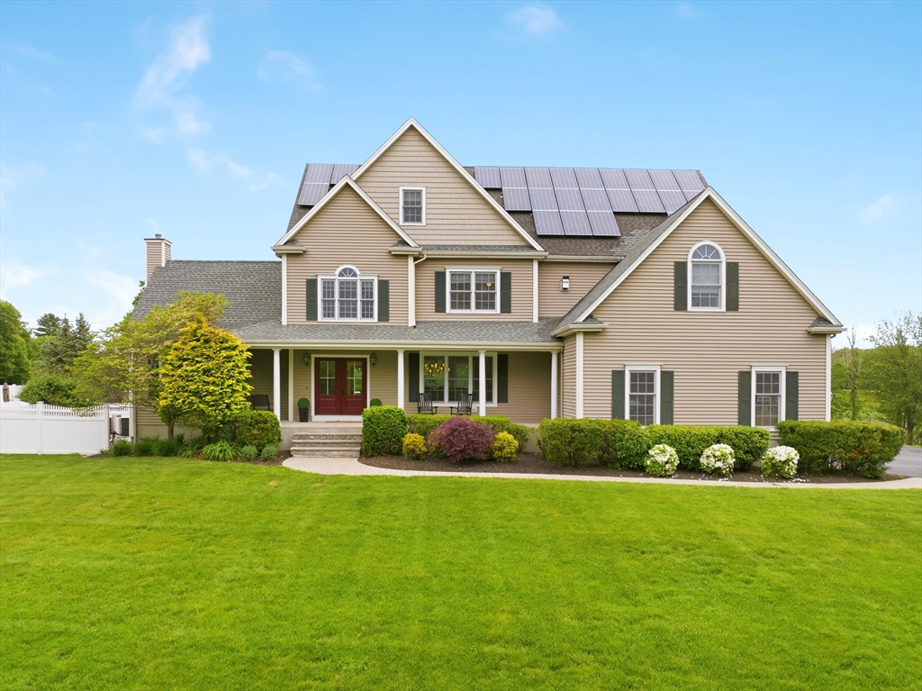 65 Rhodes St, Plainville, Massachusetts 02762