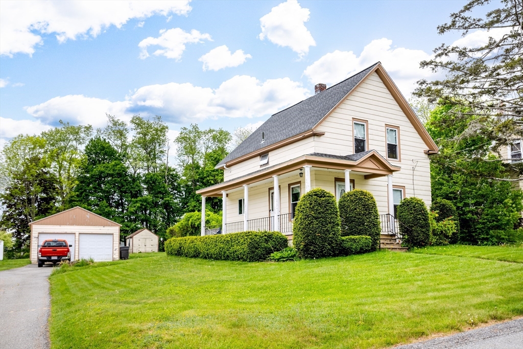 54 Charles St, Gardner, Massachusetts 01440